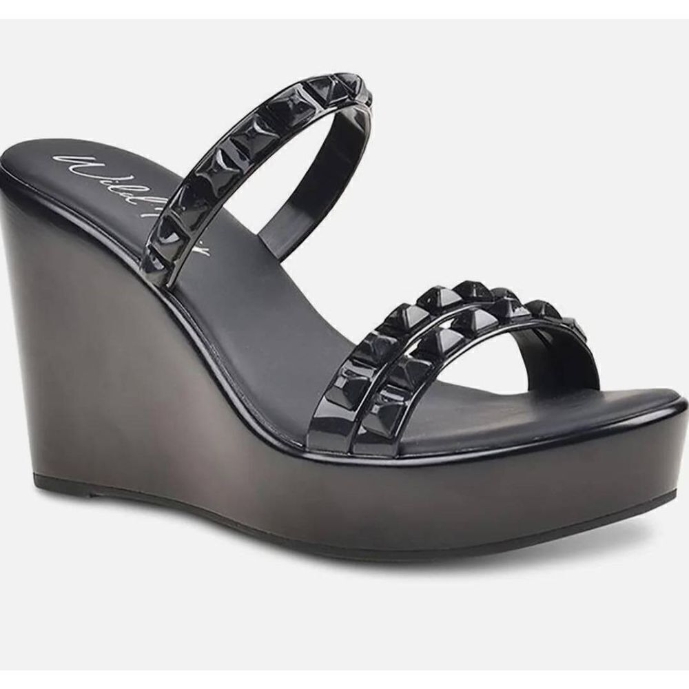 Wild Pair Cortezz Womens Studded Open Toe Wedge Size 9.5 NWOB